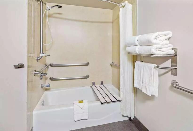 Отель La Quinta By Wyndham Temecula