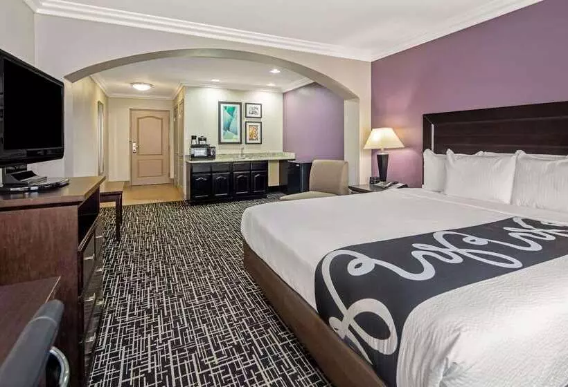 Отель La Quinta By Wyndham Temecula