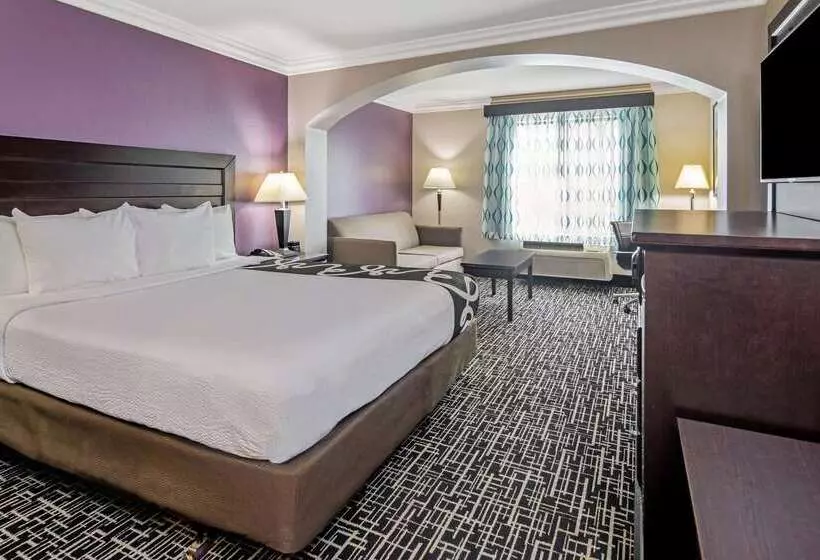 Отель La Quinta By Wyndham Temecula