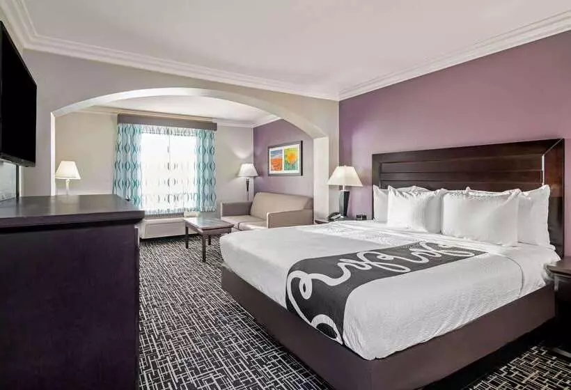 Отель La Quinta By Wyndham Temecula