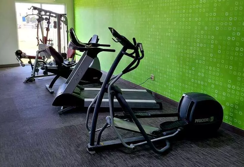 Hotelli La Quinta By Wyndham Midland North