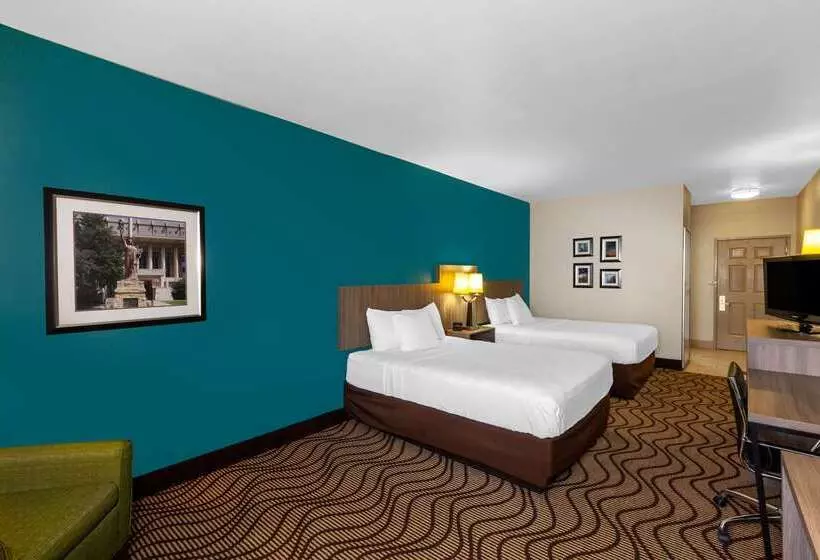 Hotelli La Quinta By Wyndham Midland North