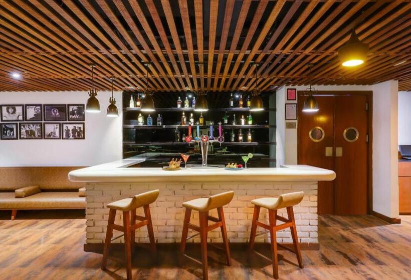 בית מלון כפרי Lemon Tree Premier 1, Gurugram