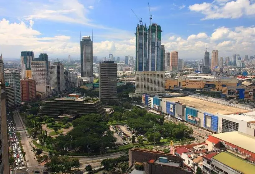 Отель The Malayan Plaza