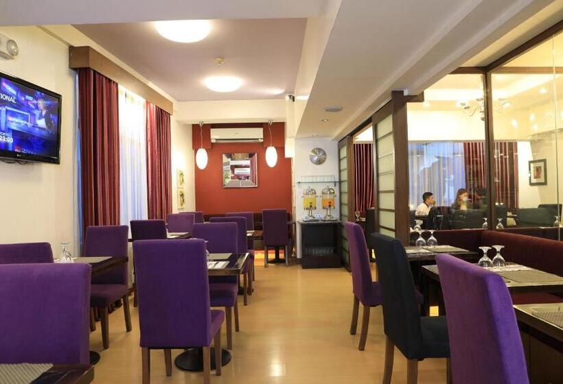 Hotel The Malayan Plaza