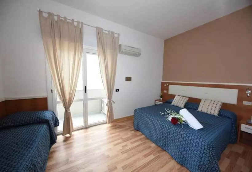 هتل Miramare Inn