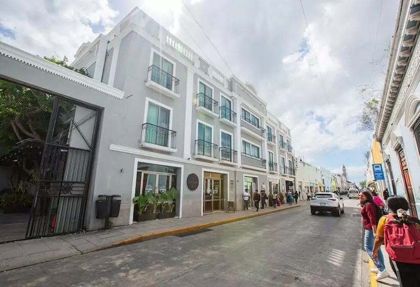 هتل Nacional Merida