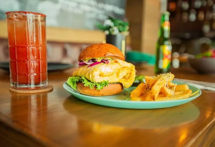 هتل Nacional Merida