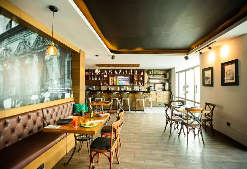 هتل Nacional Merida