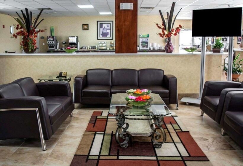 ホテル Quality Inn & Suites Tampa Ybor City
