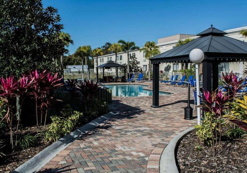 ホテル Quality Inn & Suites Tampa Ybor City