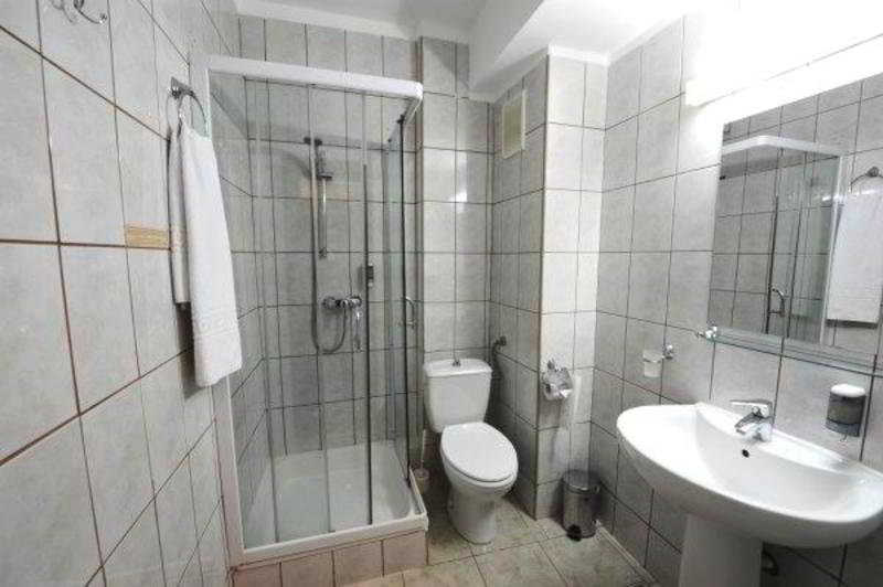 Отель Rin Express