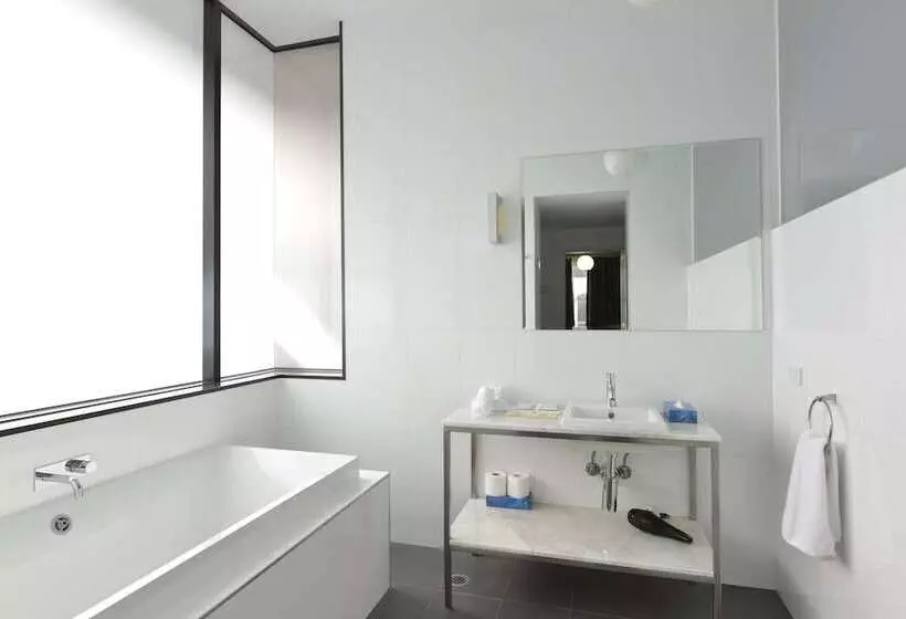 هتل Seasons Heritage Melbourne