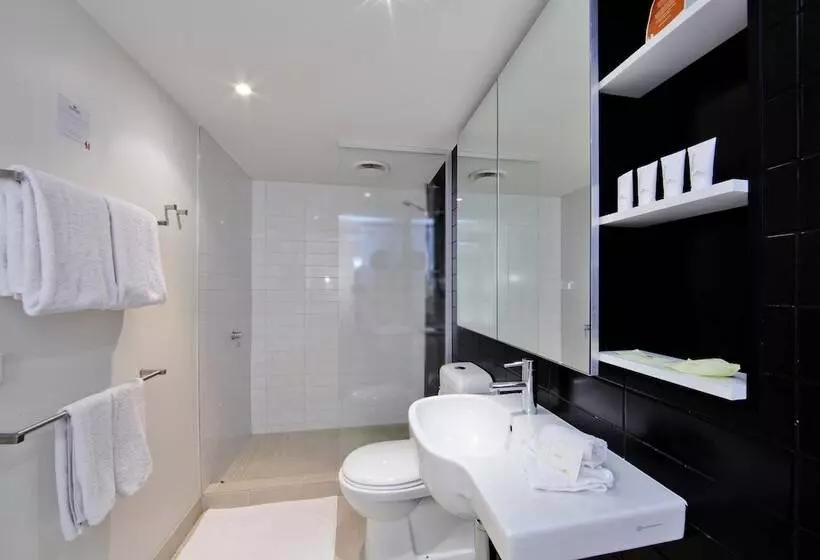 هتل Seasons Heritage Melbourne