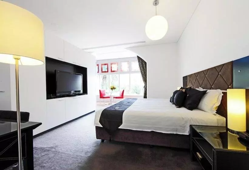 هتل Seasons Heritage Melbourne