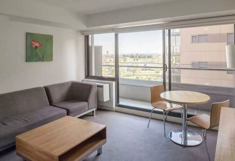 هتل Seasons Heritage Melbourne