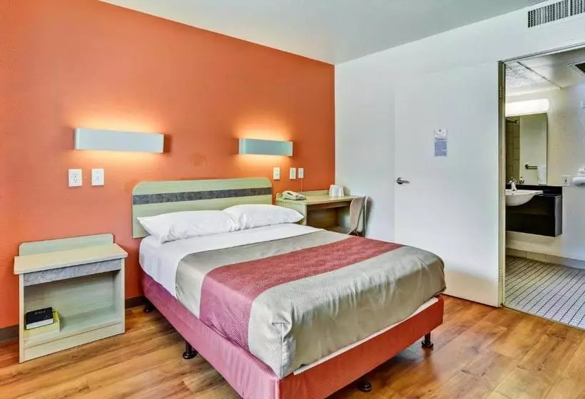 Motel 6 pittsburgh, Pa  Crafton