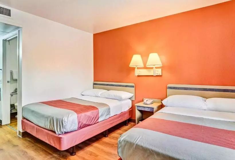 Motel 6 pittsburgh, Pa  Crafton