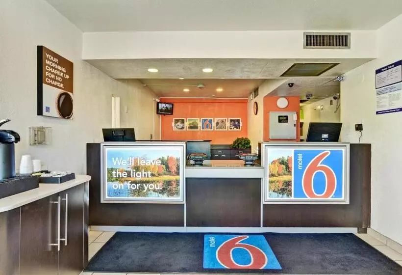 Motel 6 pittsburgh, Pa  Crafton