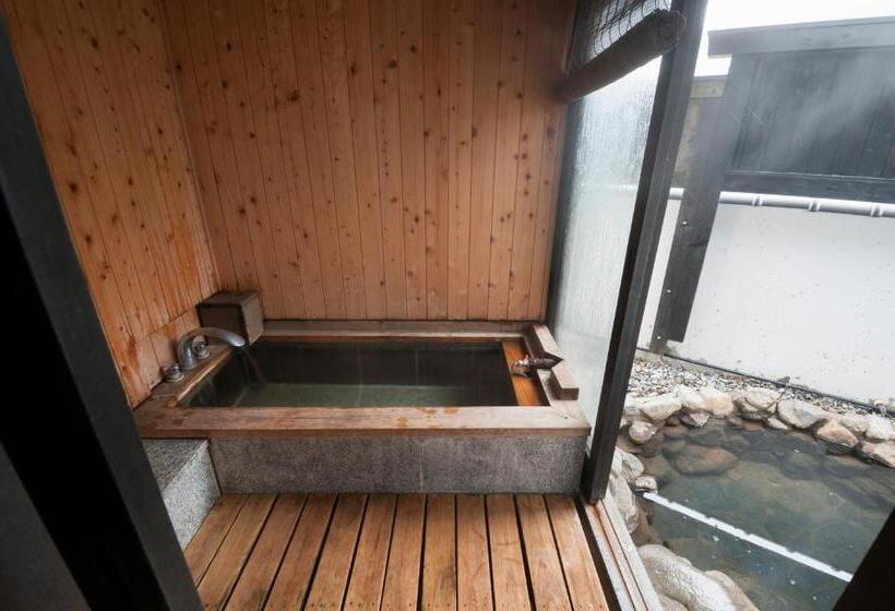 Okada Ryokan Warakutei