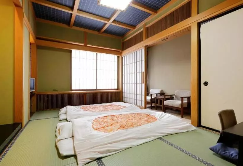 Okada Ryokan Warakutei