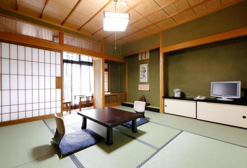 Okada Ryokan Warakutei