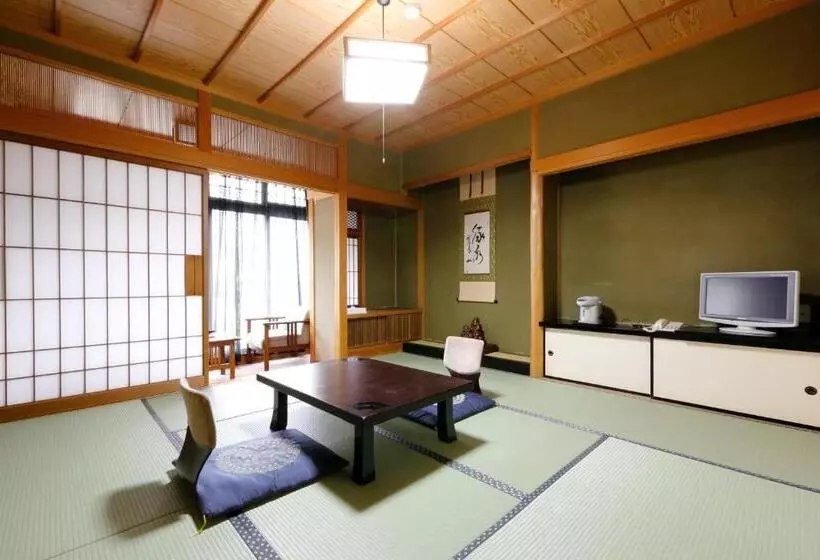Okada Ryokan Warakutei