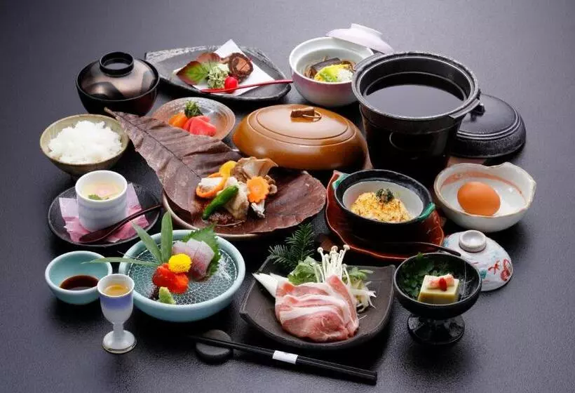 Okada Ryokan Warakutei