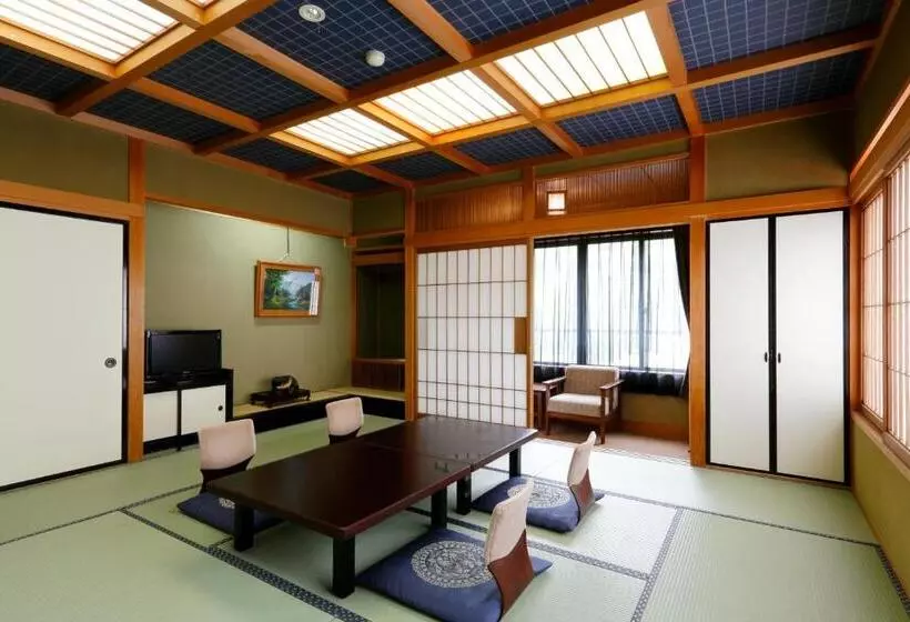 Okada Ryokan Warakutei