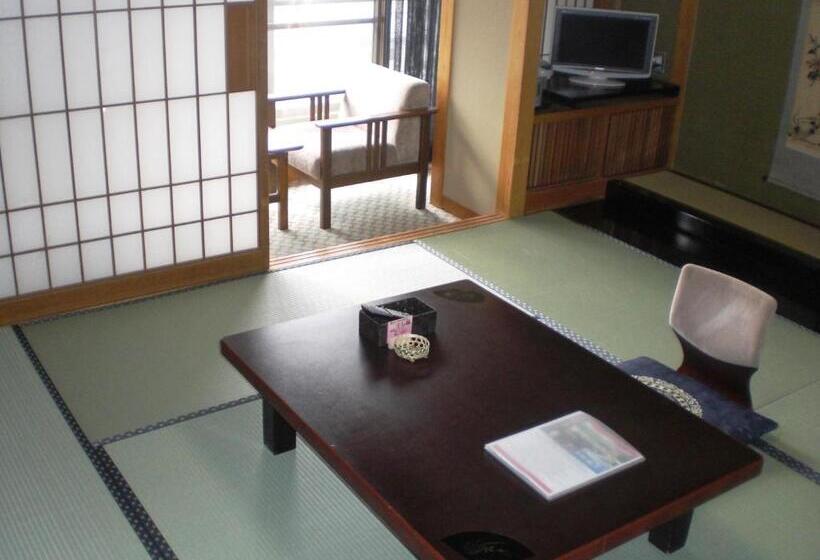 Okada Ryokan Warakutei