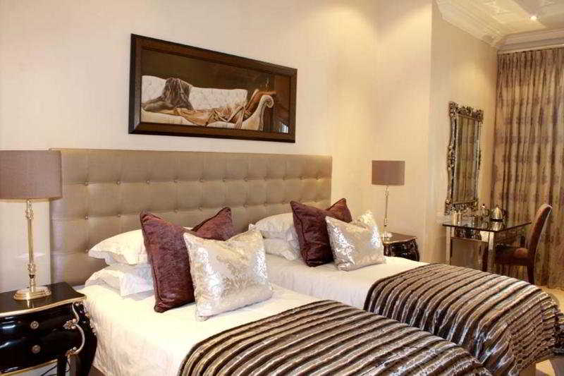 Quarters Hotel Avondale Road