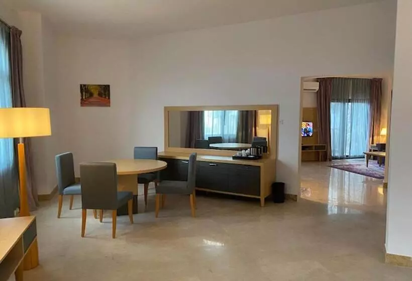 استراحتگاه Wyndham Garden Salalah Mirbat