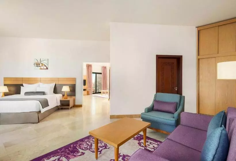 استراحتگاه Wyndham Garden Salalah Mirbat