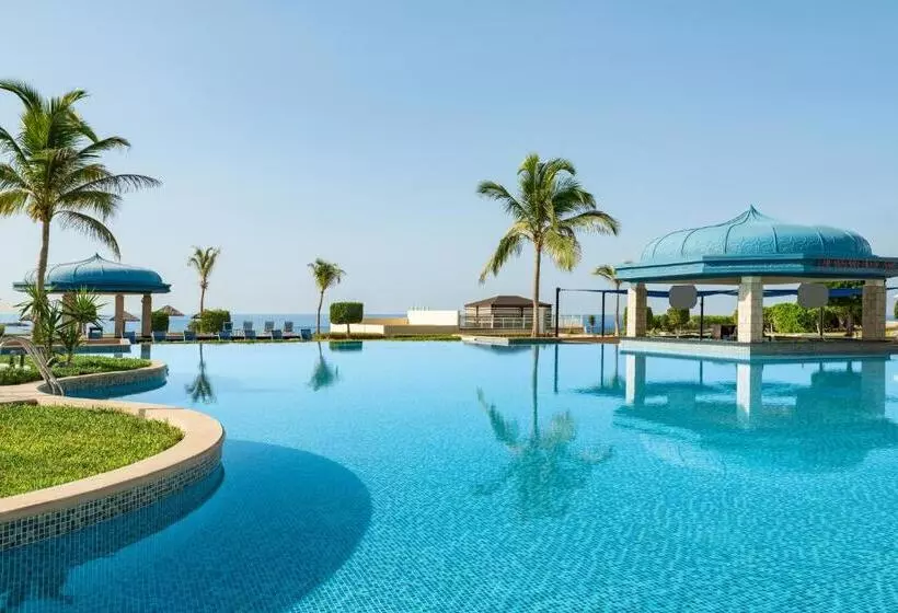 استراحتگاه Wyndham Garden Salalah Mirbat