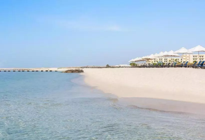 استراحتگاه Wyndham Garden Salalah Mirbat