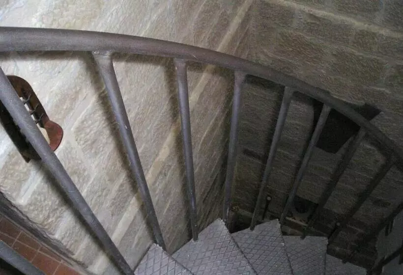 Torre Fuerte Siglo Xiii