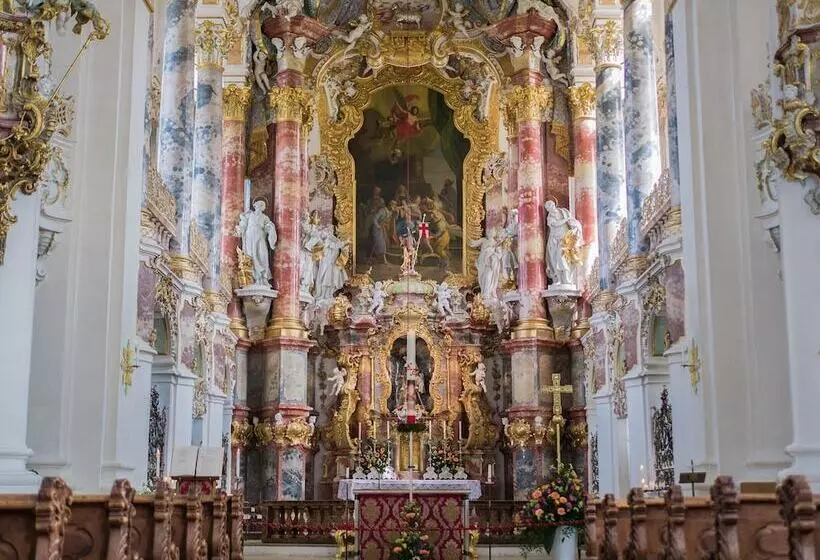 Die Lilie / Hotel Garni