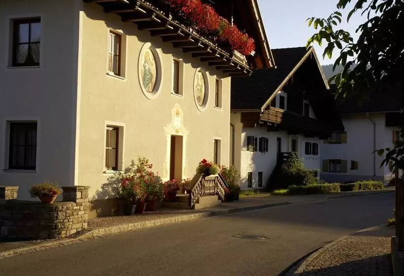 Die Lilie / Hotel Garni