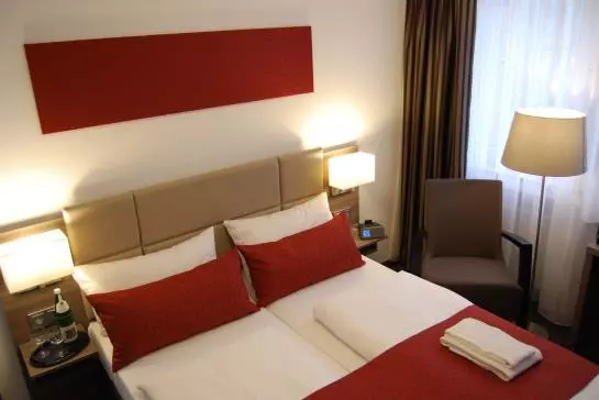 Szálloda Dom  Am Romerbrunnen