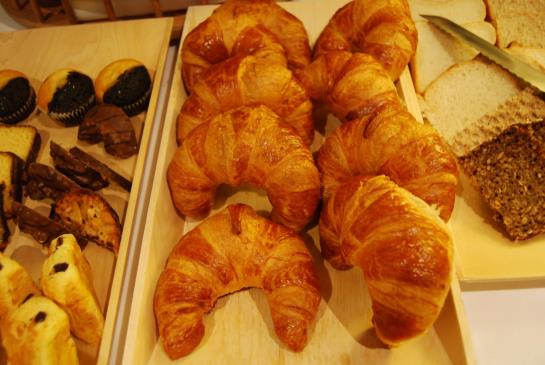 هتل Dom Am Romerbrunnen