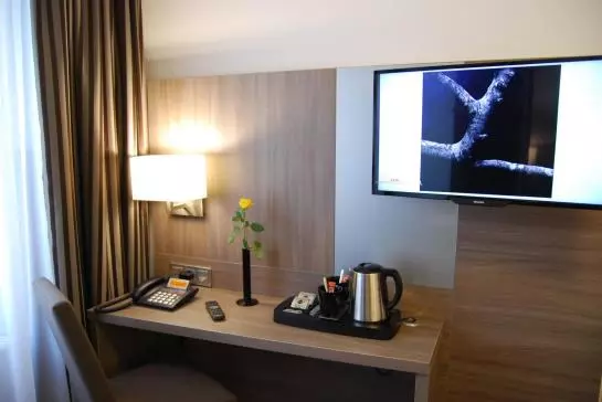 Szálloda Dom  Am Romerbrunnen