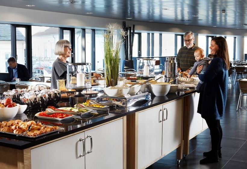 בית מלון כפרי Cabinn Aalborg