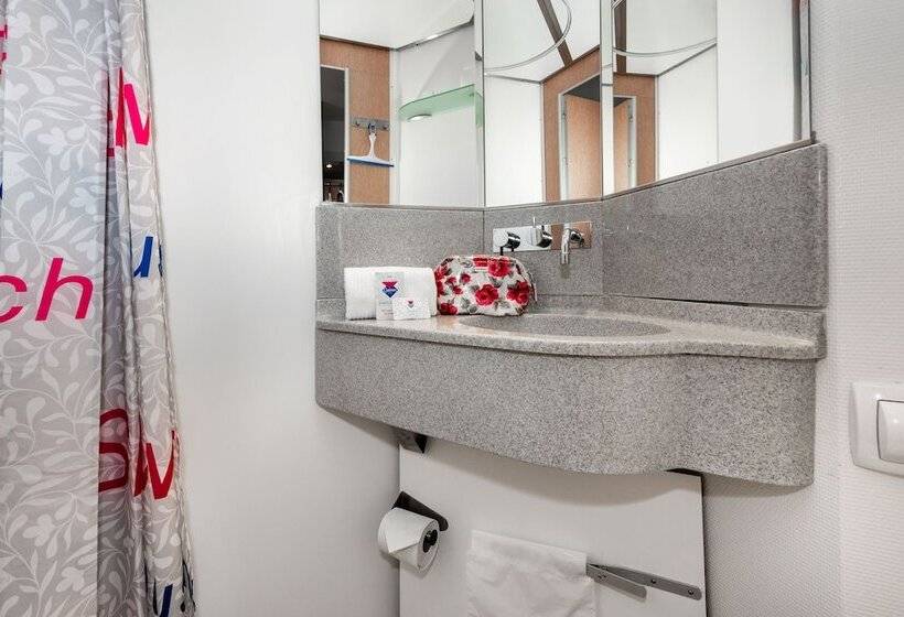 בית מלון כפרי Cabinn Aalborg