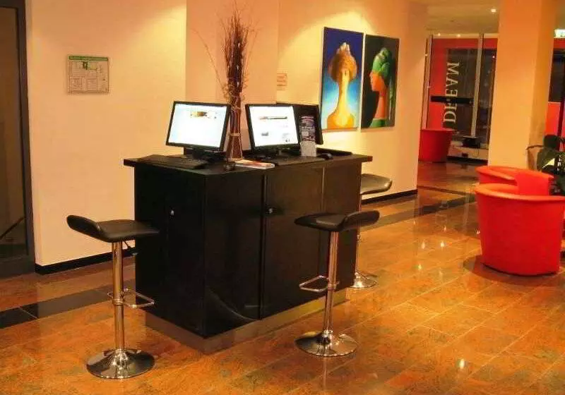 Grand Hotel Dream Main City Center