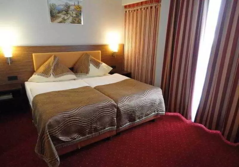 Grand Hotel Dream Main City Center