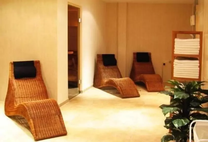 Grand Hotel Dream Main City Center