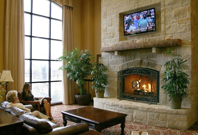 Отель Hampton Inn & Suites Fredericksburg