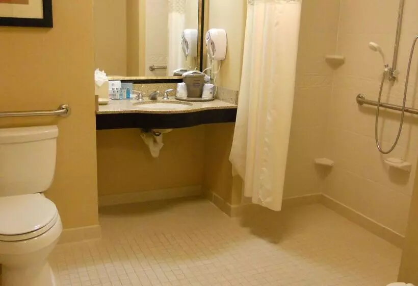 هتل Hampton Inn & Suites Providence Downtown