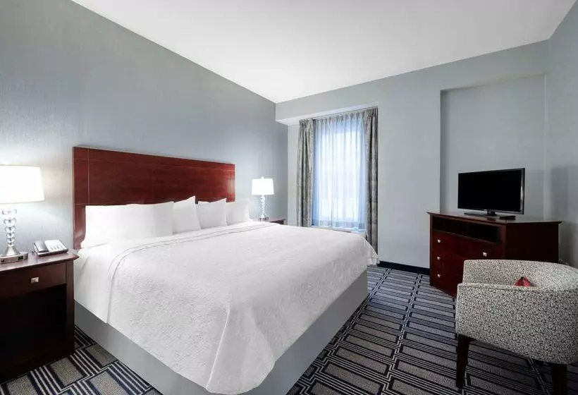 هتل Hampton Inn & Suites Providence Downtown