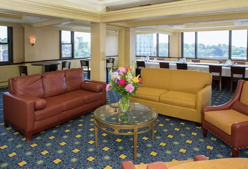 هتل Hampton Inn & Suites Providence Downtown